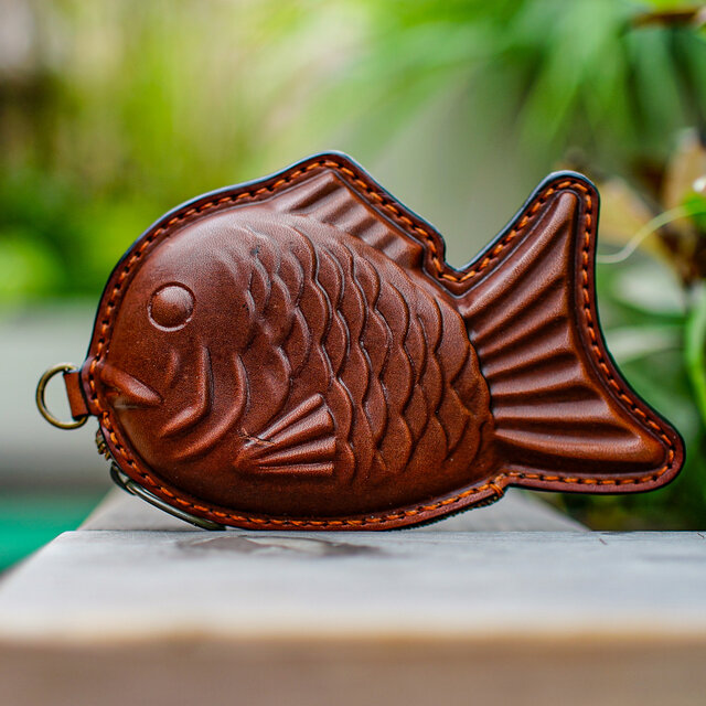 本革たい焼き小物入れ【赤銅色／しゃくどういろ】