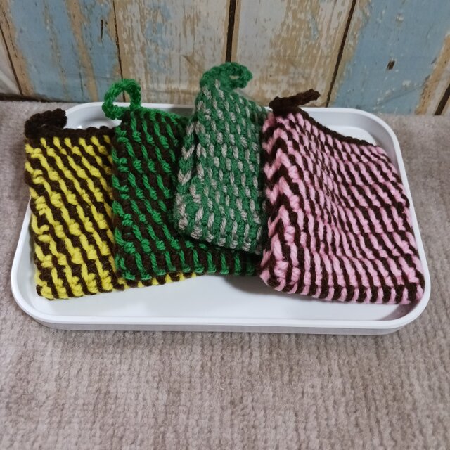 アフガン編みのアクリルたわし4個セット　