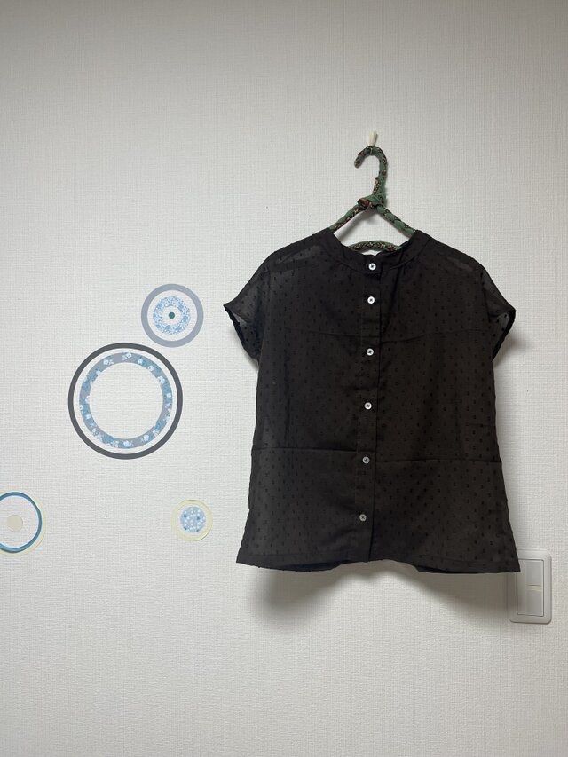 【再販】毎日着られる大人服　フレンチスリーブブラウス　ドビー織りコットンボイル　ブラウン