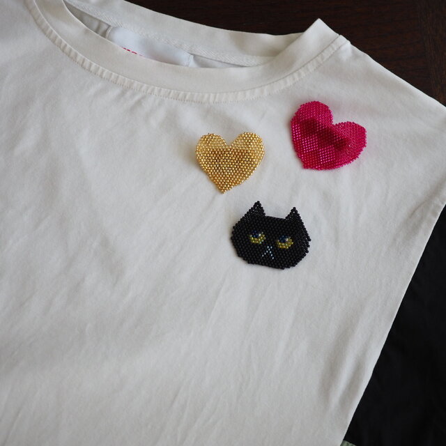 ビーズの黒猫ブローチ【受注】 | iichi 日々の暮らしを心地よくする