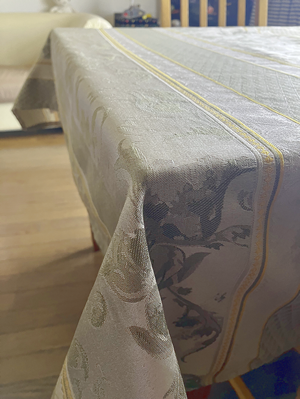 テーブルクロス　ジャガード　上品 楽天市場】撥水 テーブルクロス オフホワイト レース 135