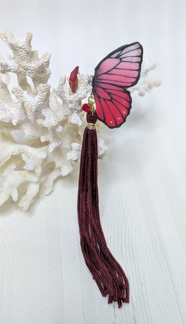 ヴィンテージビーズ　蝶のピアス（小）