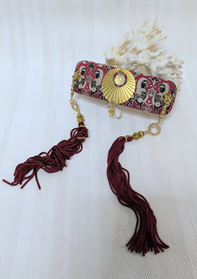 帯地のバレッタ