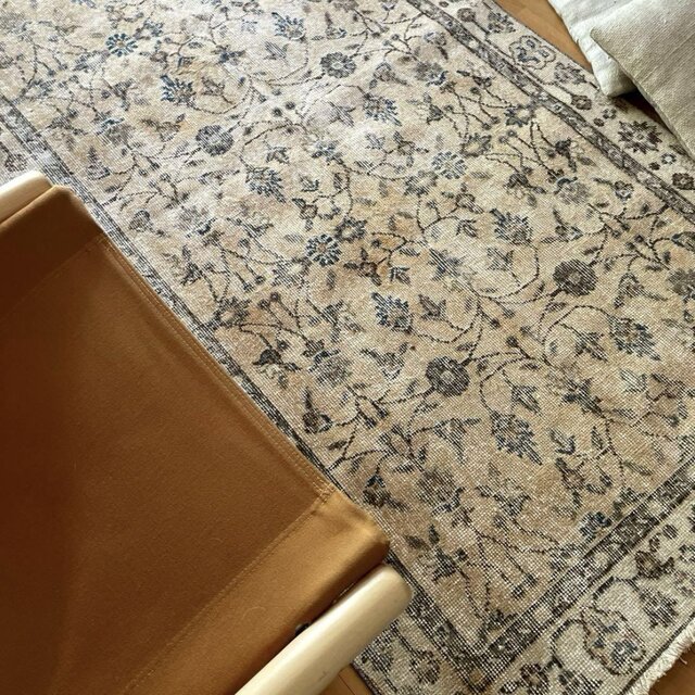 伝統ボタニカル193×293カフェラテベージュ　グリーン　トルコヴィンテージラグ 貴重106×203 ミルクティー草花ボタニカル柄 トルコヴィンテージ