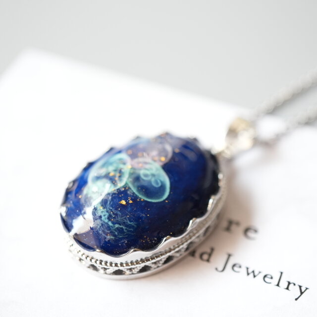 天然石ラピスラズリとクラゲのペンダント ネックレス 金箔 24K | iichi