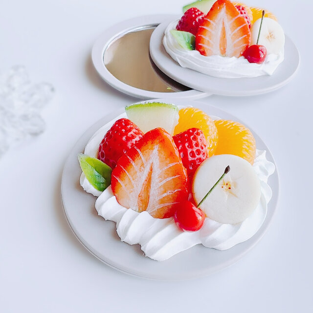 ホイップフルーツのコンパクトミラー　フェイクスイーツ