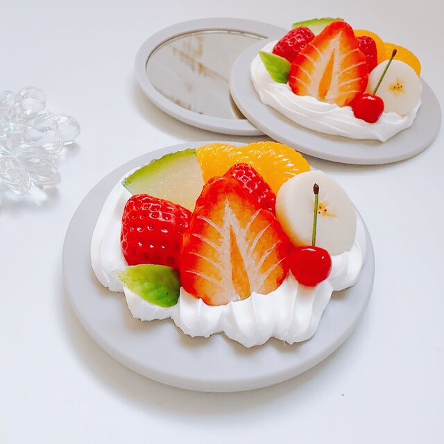 ホイップフルーツのコンパクトミラー フェイクスイーツ | iichi 日々の