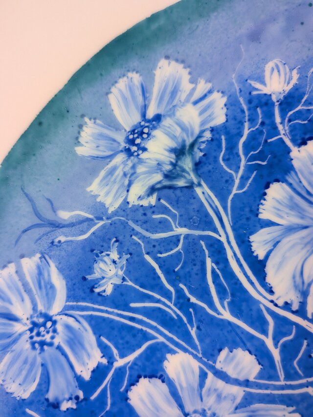 コスモスの青いスクエア皿【4輪の満開の花と3輪の蕾】 | iichi 日々