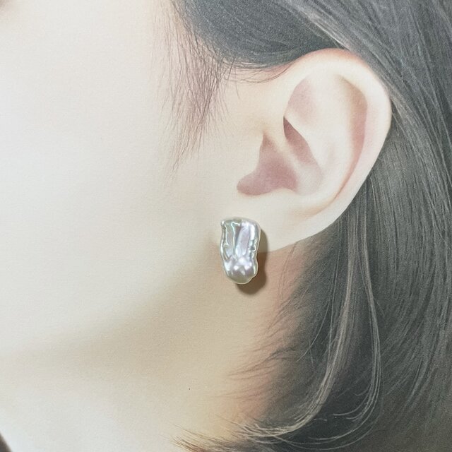 大粒ペタルパールのピアス/イヤリング バロック 真珠 淡水 ケシ びわ