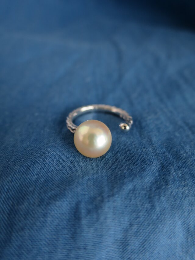 SV Akoya pearl  braids Ear cuff