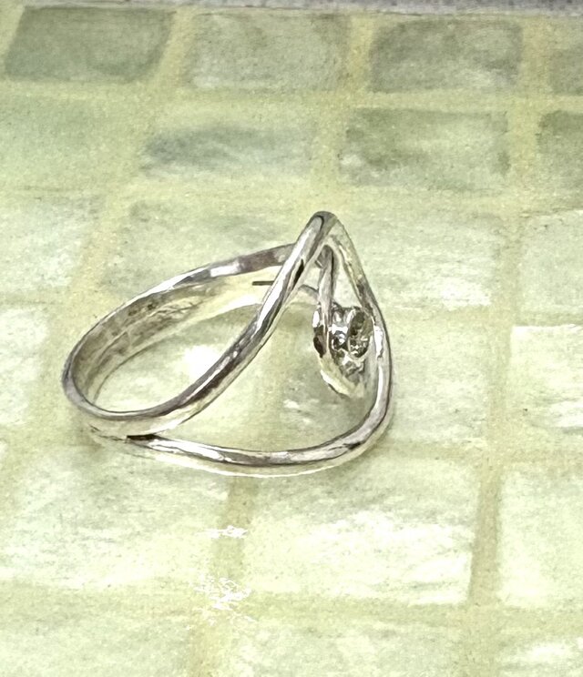 シルバー スパイラル ダイアモンドリング シルバー スパイラル ダイアモンドリング | iichi 日々の暮らしを