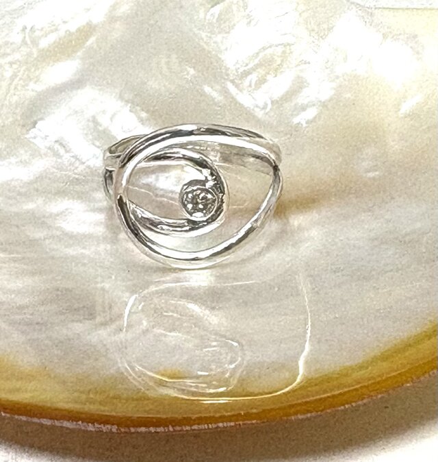 シルバー スパイラル ダイアモンドリング | iichi 日々の暮らしを