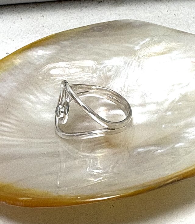 シルバー スパイラル ダイアモンドリング | iichi 日々の暮らしを