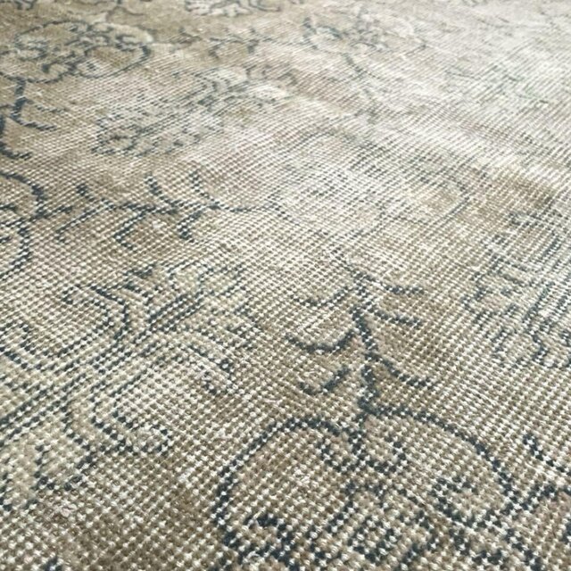 66×141 ミルクティー×ネイビー　オリエンタルな柄　トルコヴィンテージラグ 貴重106×203 ミルクティー草花ボタニカル柄 トルコヴィンテージ