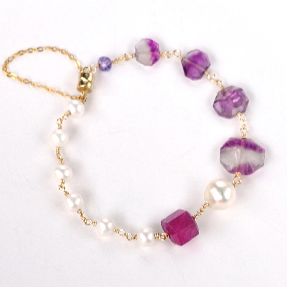 Nuit Étoilée（ニュイ・エトワレ） 〜星降る夜の宝石　非加熱ルビーxアコヤパールブレスレット14kgf