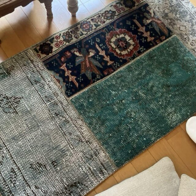 ブルーフローラル✳︎59×135カフェ・オレ　パッチワーク　トルコヴィンテージラグ bana-oldstyle2-100b.jpg