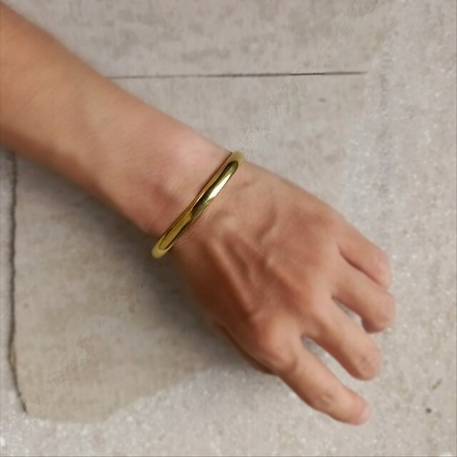 カレン族 真鍮バングル 6mm / ブレスレット | iichi 日々の