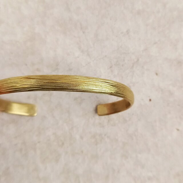 カレン族 真鍮バングル 6mm / ブレスレット | iichi 日々の
