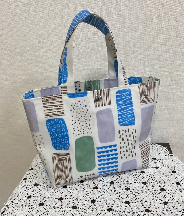 【受注制作】雨も楽しいラミネートトートバッグ　タイル模様　色々