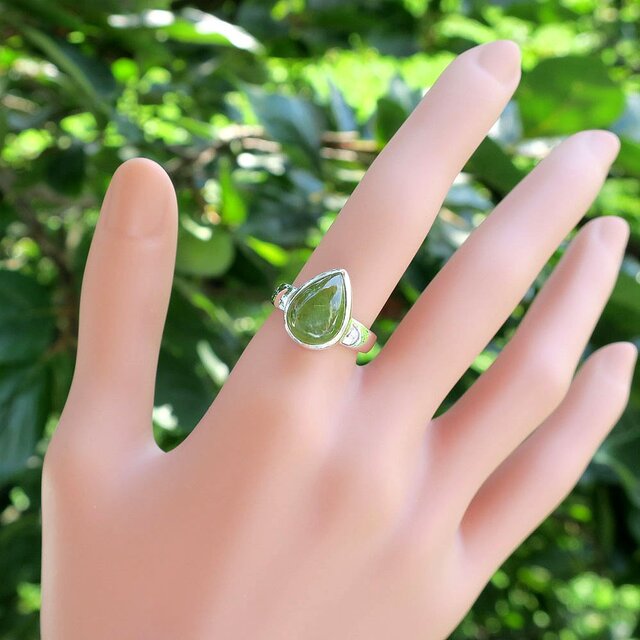ペリドット リング しずく カボション 6.50ct フリーサイズ 天然石