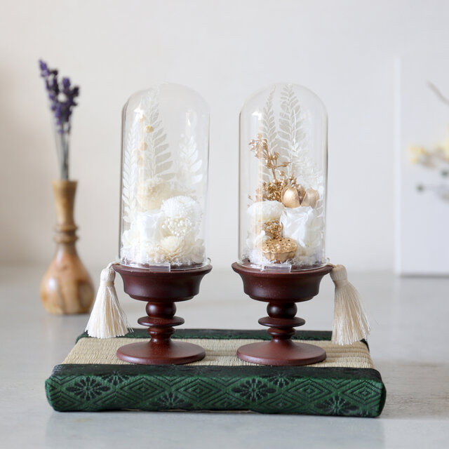 【埃がかぶらない・お手入れ不要】ガラスドームメモリアルフラワー　（ホワイト／ゴールド）  #1280