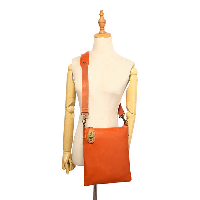 高級感溢れる 本革 ショルダーバッグ レディース メンズ兼用