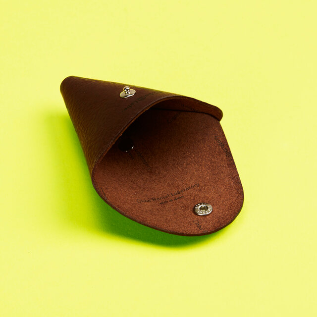 【R-023-MBX】三角コインケース（チョコ ）【R-023-MBX】