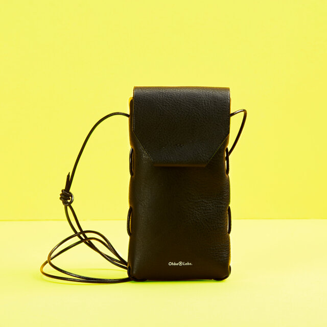 スマホショルダー〈ネックポーチ〉（ブラウン）【R-022-MBX】 | iichi