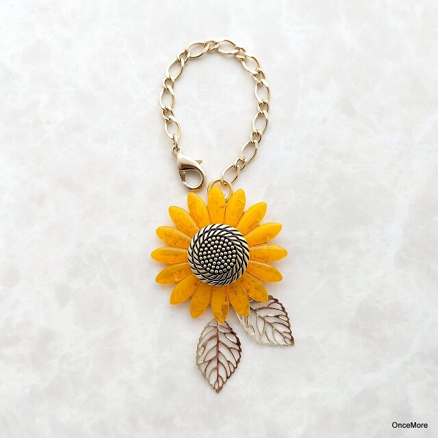 ひまわりのバッグチャームⅩ（帯飾り可）