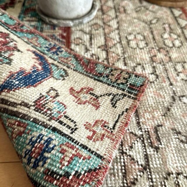 43×80 パッチワーク ブラウン×ネイビー ボタニカル トルコヴィンテージラグ 60×126 赤みボタニカル柄 パッチワーク トルコヴィンテージラグ