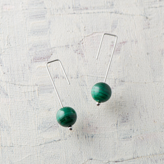 Crochet（クロシェ）ピアス　丸玉　マラカイト（ロジウムコーティング）