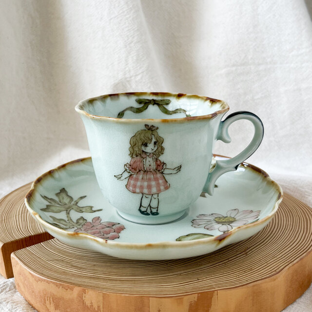 チコロット❤️すべて手描き❤️染付け❤️レトロで可愛い❤️カップが軽い❤️カップ＆ソーサー❤️cup & saucer