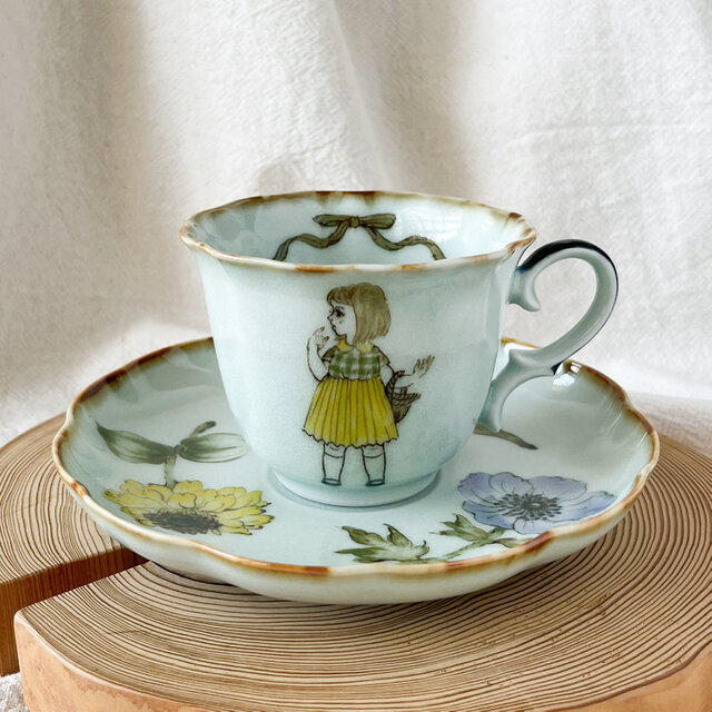 チコロット❤️すべて手描き❤️染付け❤️レトロで可愛い❤️カップが軽い❤️カップ＆ソーサー❤️cup & saucer