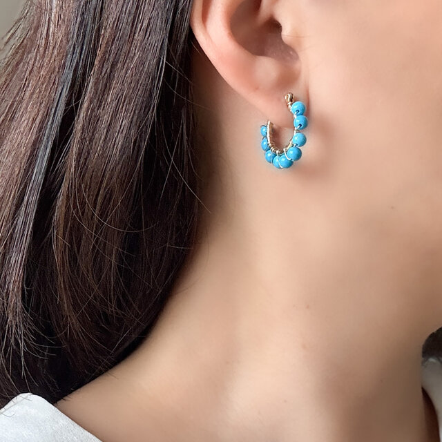 ターコイズブルー チタンポスト フープピアス/イヤリング 天然石 夏 海