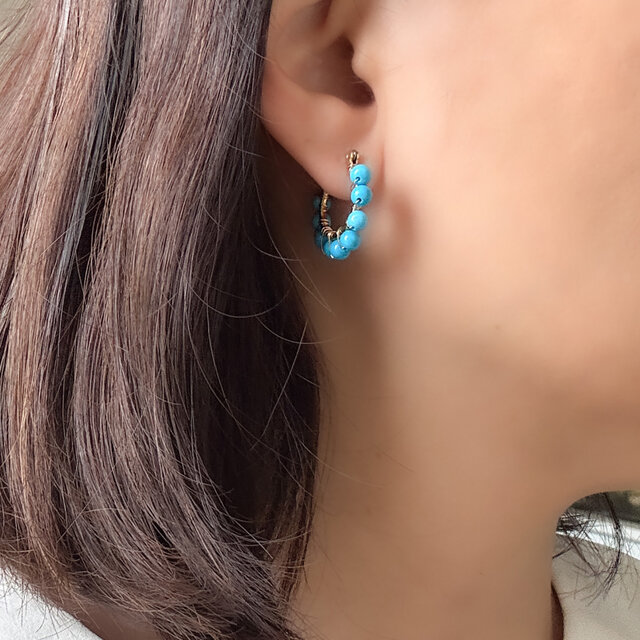 ターコイズブルー チタンポスト フープピアス/イヤリング 天然石 夏 海