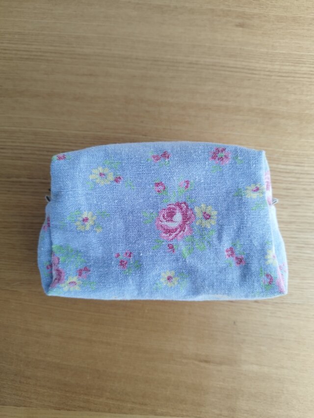 ミニボックスポーチ ❖ ハーフリネン 花柄