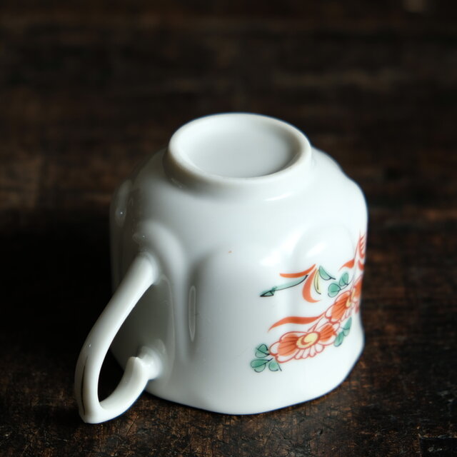 サマー特価¥1200→¥750】赤絵で素敵◇美濃焼 花文赤絵金彩カップ