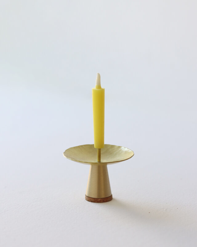 真鍮のロウソク台 | iichi 日々の暮らしを心地よくするハンドメイドや