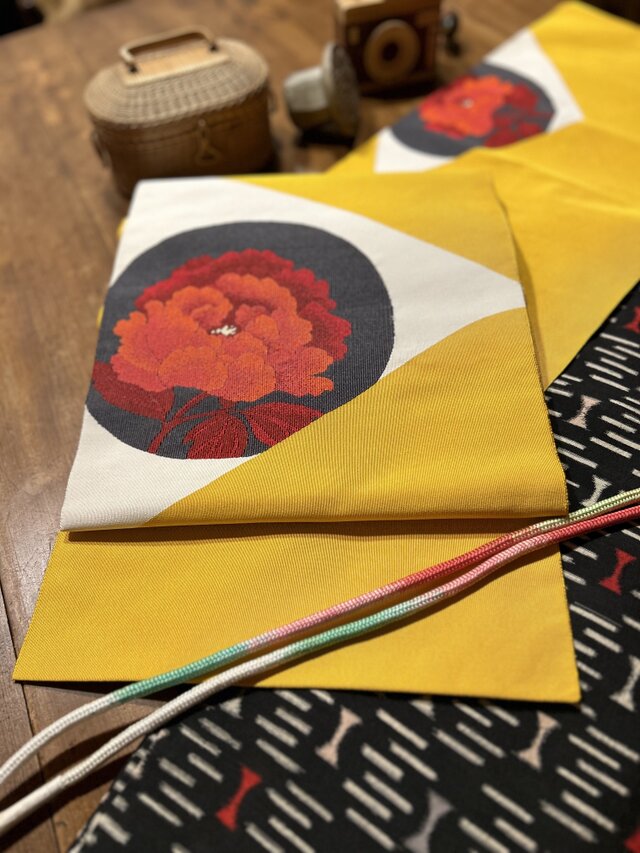 爪綴れなごや帯　新古品