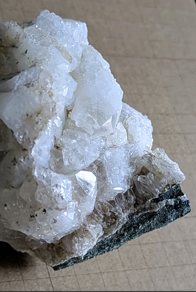 秋田県 荒川鉱山産の水晶クラスター』 | iichi 日々の暮らしを心地よく