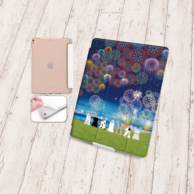 手帳型iPadケース【バックカバー：ソフトタイプ】片面印刷/カメラ穴有【ほのぼのにゃんこ（花火Ⅱ）花火大会】