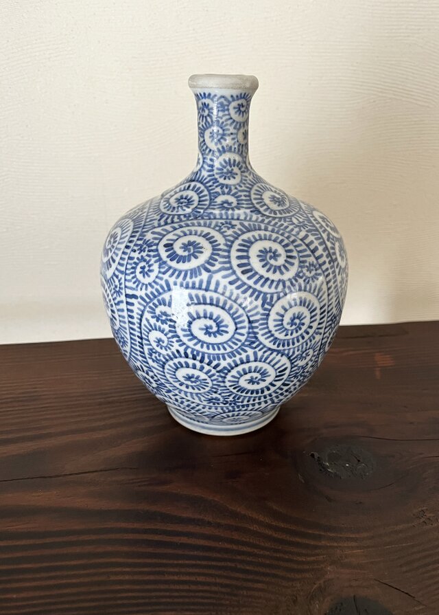 染め付け タコ唐草 花入れ 徳利 酒器 yk279 | iichi 日々の暮らしを