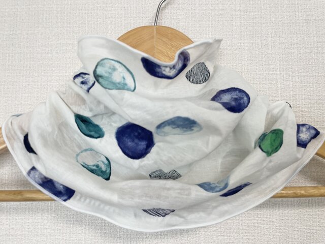 綿100%水彩風ブルー系カラフルドット&ホワイトネックウォーマー日焼け  