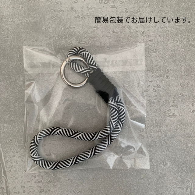 大人かわいい ハンドストラップ スマホストラップ パラコード | iichi