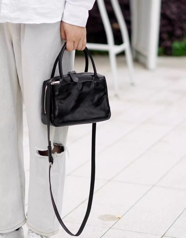 【2way仕様】柔らかヌメ革の本革バッグ｜手提げ＆斜めがけ対応｜上品ミニトート