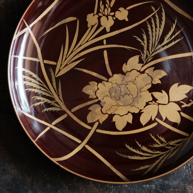 芍薬と菖蒲◇漆芸蒔絵中皿 古漆器 骨董/antiques 古民家 古道具 時代物