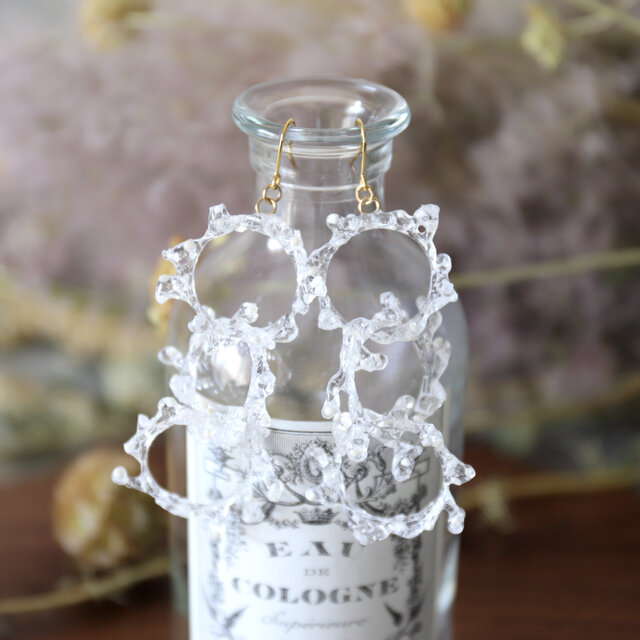 crown of baby's breath -triple- (white/gold)ピアス／イヤリング