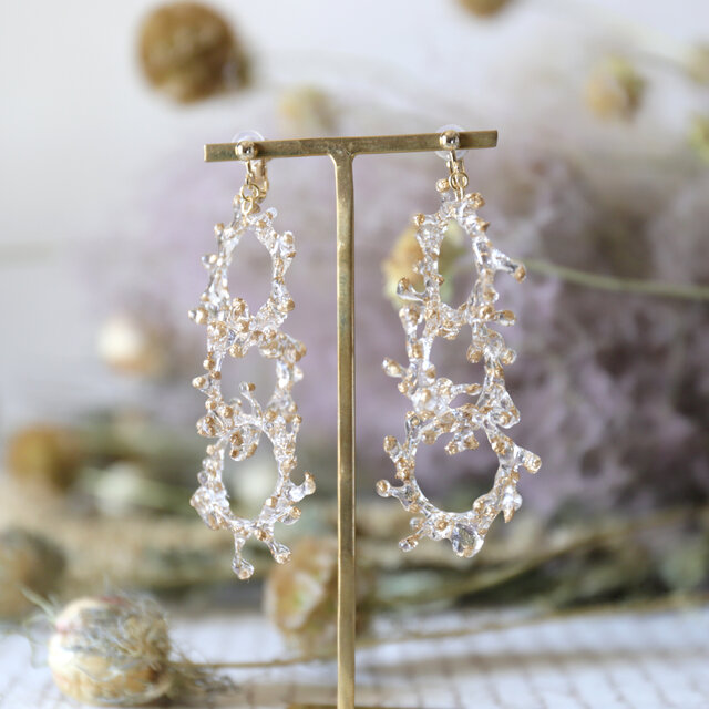 crown of baby's breath -triple- (white/gold)ピアス／イヤリング