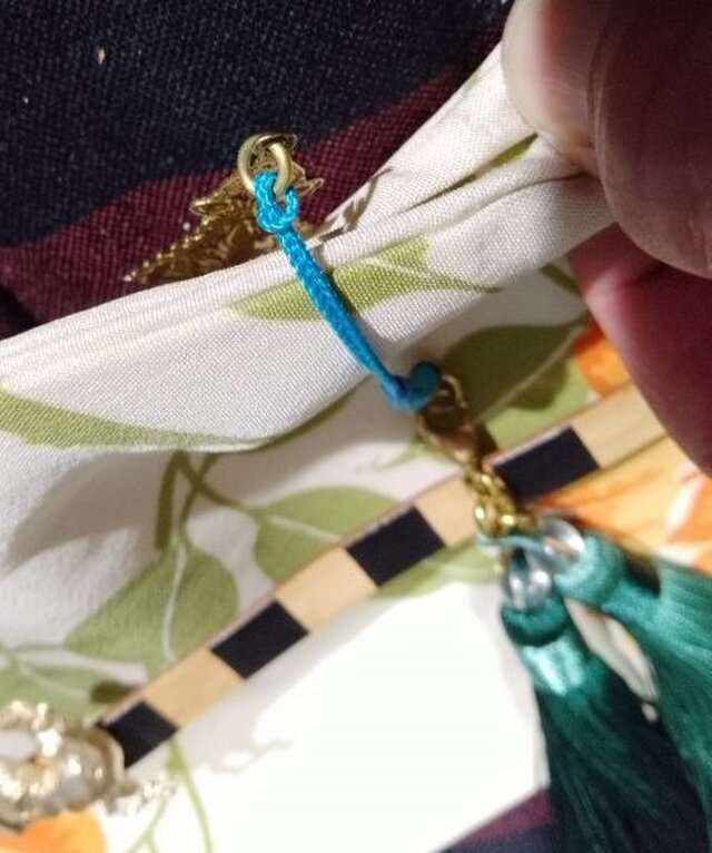 ハンドメイド タッセルストラップ 緑と黄色 101102 ハンドメイド