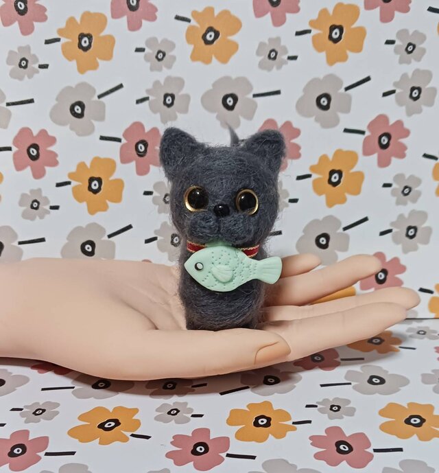 羊毛フェルトお魚くわえたロシアンブルー